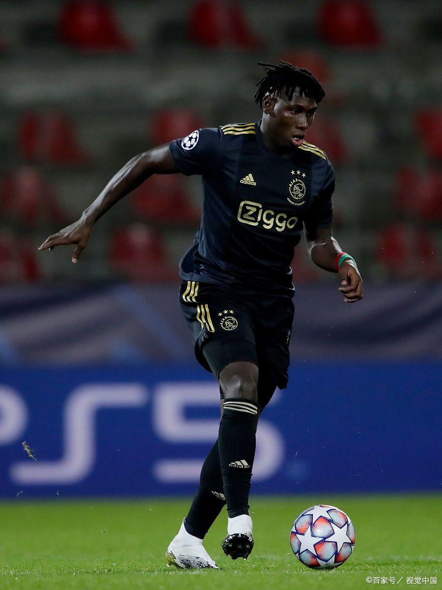 包含里程碑夜!阿贾克斯官宣签约;荷甲清晨刷纪录;赛场秩序良好;赛季目标并未改变的词条 包含里程碑夜!阿贾克斯官宣签约;荷甲清晨刷纪录;赛场秩序良好;赛季目标并未改变的词条