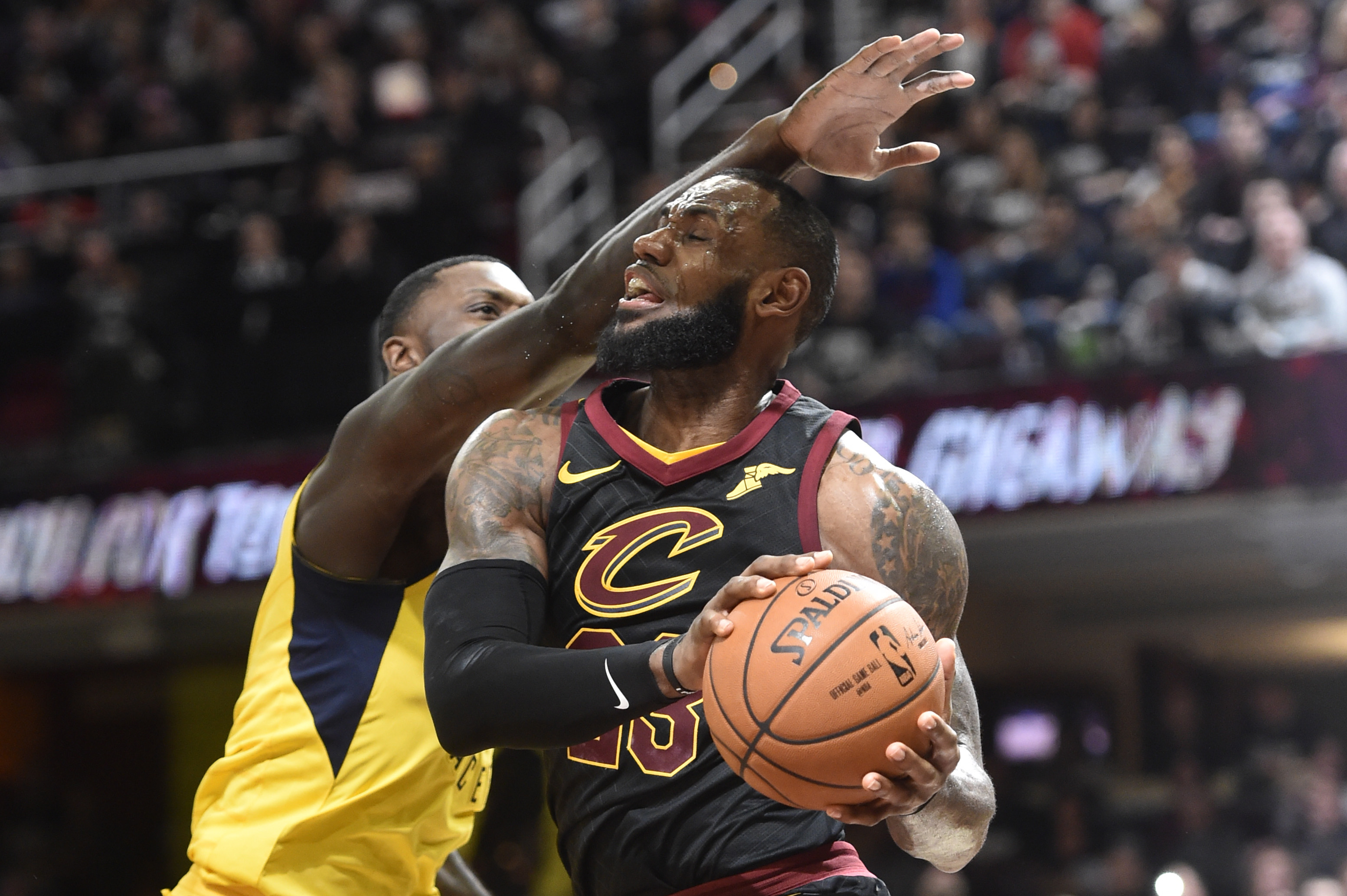 斯图加特发布备战花絮;窗口期遗憾出局;NBA季后赛任务艰巨;阵容厚度经受考验的简单介绍 斯图加特发布备战花絮;窗口期遗憾出局;NBA季后赛任务艰巨;阵容厚度经受考验的简单介绍