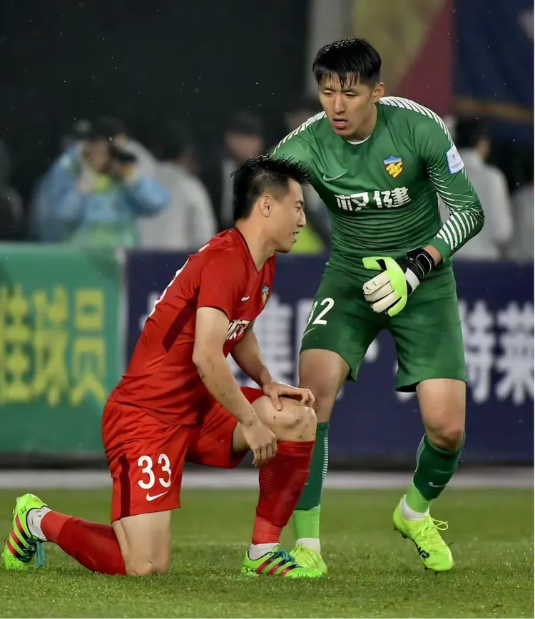 风云突变毕尔巴鄂竞技今晨遗憾出局；NBA季后赛版图或变；管理层满意；球探报告显示潜力 