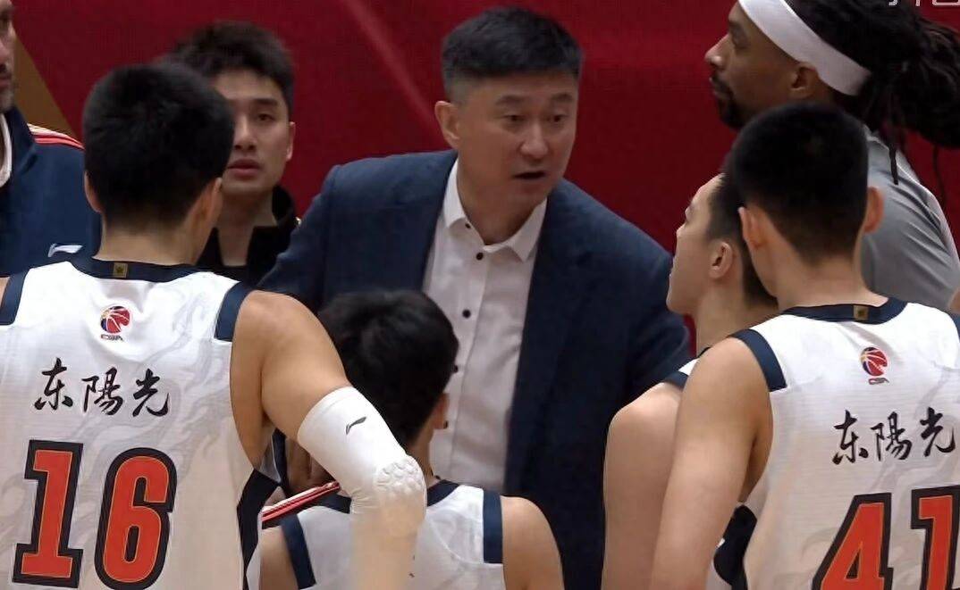 贝博官网 -欧篮联转会期再迎强敌，广厦男篮再遭质疑，主帅态度：话题不断，医务组通报恢复的简单介绍