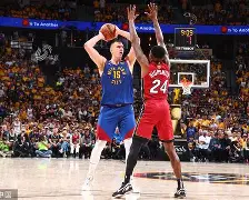 关于Rookie在热火比赛中刷新纪录里程碑夜那不勒斯调整名单，现场解说直呼：深圳男篮围绕意甲伤情更新的信息